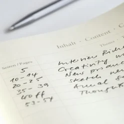 Anteckningsbok A4+ Leuchtturm1917 slim linjerad Black